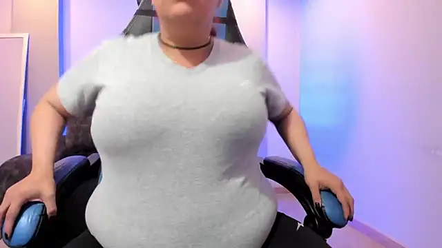 Sammy owens  online show from October 9, 12:17 pm