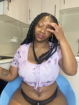 Snapshot of Jazmine-Blue chatting on June 11, 2:53 am Jazmine-Blue online show from June 11, 2:53 am