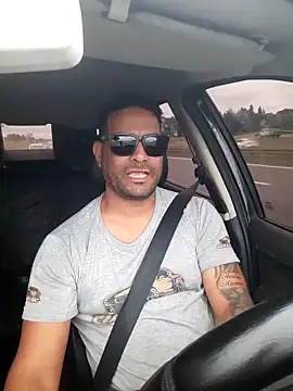 Snapshot of hecwil8 chatting on November 5, 11:24 am hecwil8 online show from November 5, 11:24 am