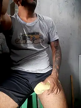 hecwil8 online show from February 17, 12:35 pm