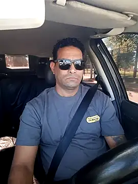 Snapshot of hecwil8 chatting on November 24, 12:27 pm hecwil8 online show from November 24, 12:27 pm