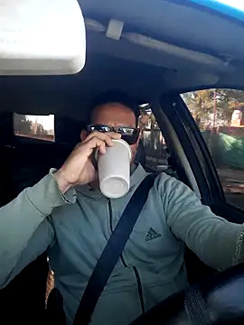 Snapshot of hecwil8 chatting on September 23, 11:28 am hecwil8 online show from September 23, 11:28 am