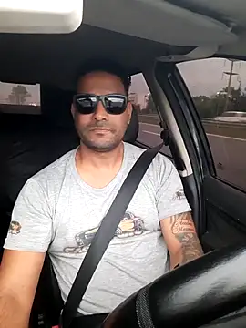 Snapshot of hecwil8 chatting on November 4, 11:47 am hecwil8 online show from November 4, 11:47 am