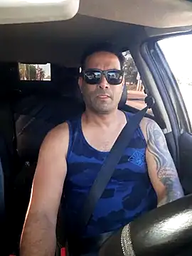 Snapshot of hecwil8 chatting on November 26, 11:43 am hecwil8 online show from November 26, 11:43 am