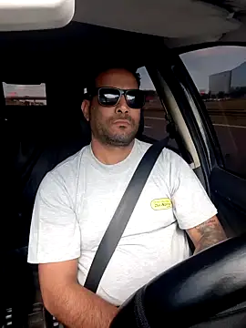 Snapshot of hecwil8 chatting on November 22, 12:15 pm hecwil8 online show from November 22, 12:15 pm