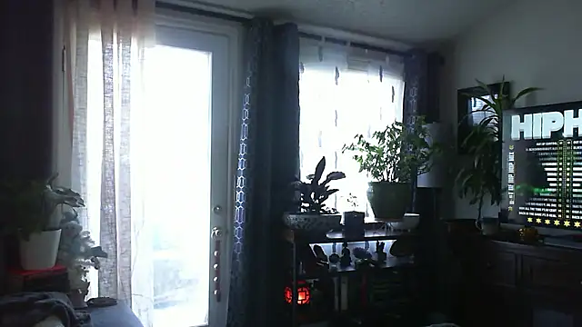 Snapshot of CeceilaMoon chatting on January 12, 4:03 pm CeceilaMoon online show from January 12, 4:03 pm