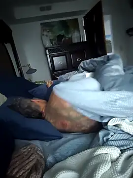 Snapshot of CeceilaMoon chatting on February 7, 2:36 pm CeceilaMoon online show from February 7, 2:36 pm