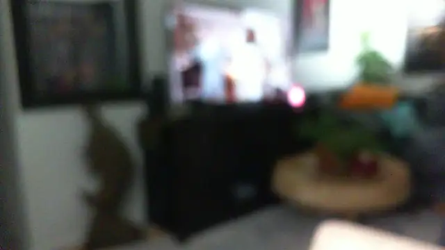 Snapshot of CeceilaMoon chatting on November 15, 3:21 am CeceilaMoon online show from November 15, 3:21 am