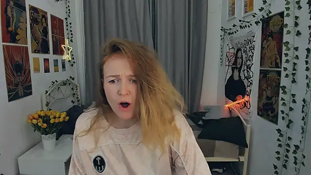 Snapshot of Asha_Glooom chatting on October 10, 9:37 pm Asha Glooom online show from October 10, 9:37 pm