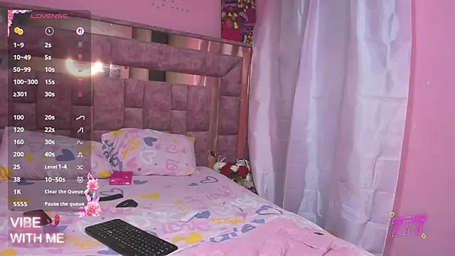 shenielxx online show from May 31, 5:13 am