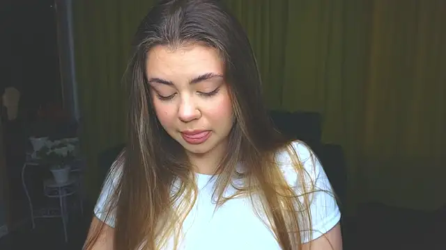 IsabellaBler online show from May 11, 11:44 am