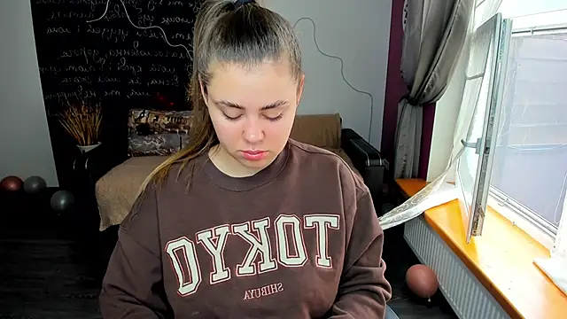 IsabellaBler online show from April 3, 5:47 am