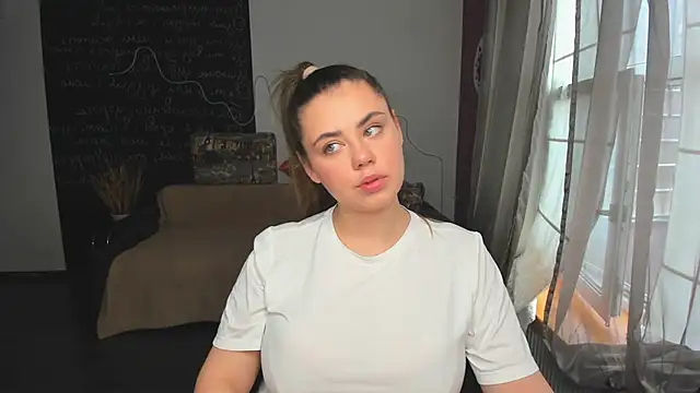 IsabellaBler online show from February 18, 6:55 am