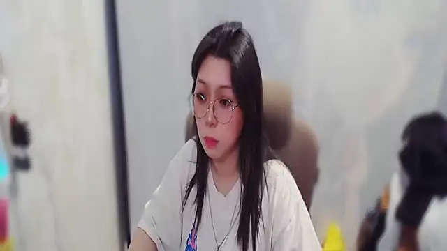 mememe 1006  online show from March 22, 8:10 pm