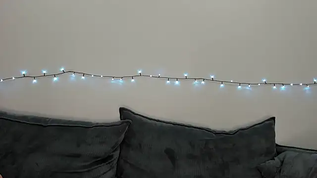 JennyRosh online show from March 4, 9:33 pm