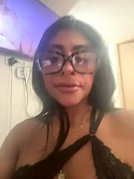 canela 10 online show from September 28, 3:02 am