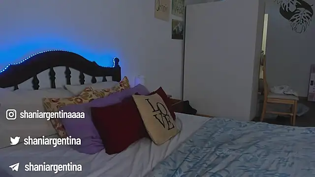 Snapshot of -ShaniArgentina- chatting on December 11, 11:21 pm -ShaniArgentina- online show from December 11, 11:21 pm