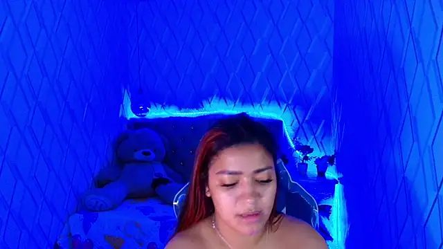 NicolleTaylor online show from November 27, 3:51 am