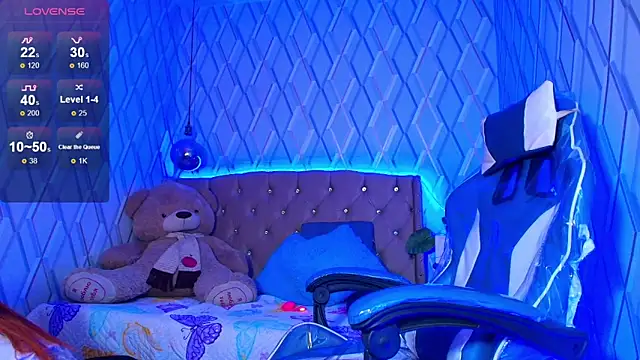 NicolleTaylor online show from November 11, 2:06 am