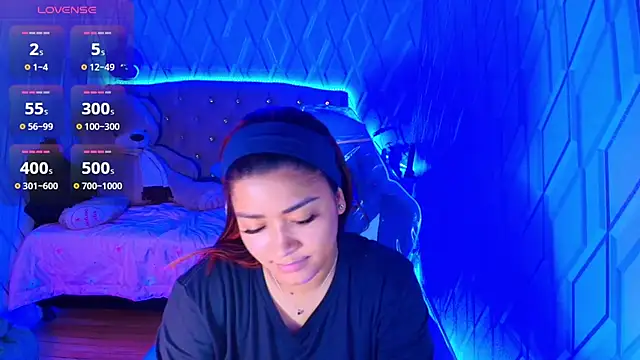 NicolleTaylor online show from November 20, 3:51 am