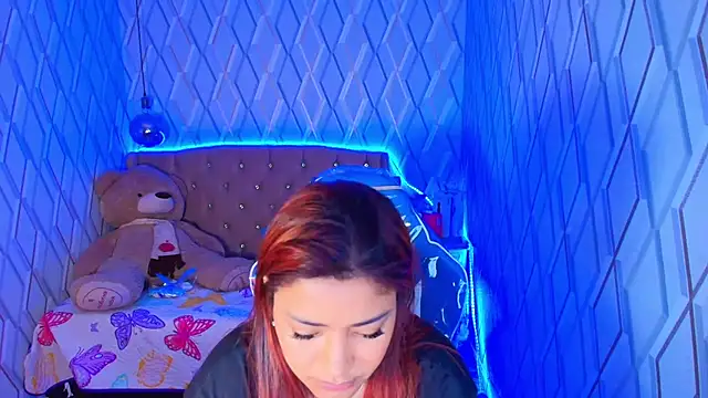 NicolleTaylor online show from November 10, 3:44 am