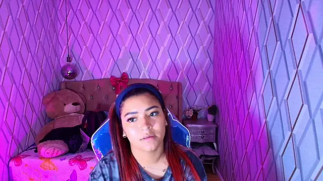 Snapshot of NicolleTaylor chatting on January 10, 4:08 am NicolleTaylor online show from January 10, 4:08 am