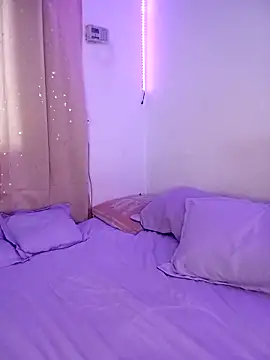 Isabella Du online show from November 9, 4:33 pm