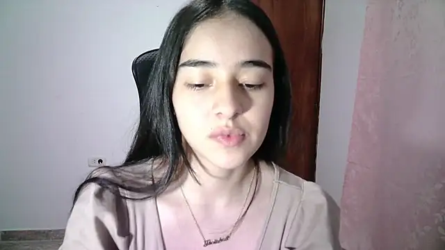 Snapshot of aineangeel chatting on October 8, 2:02 am aineangeel online show from October 8, 2:02 am