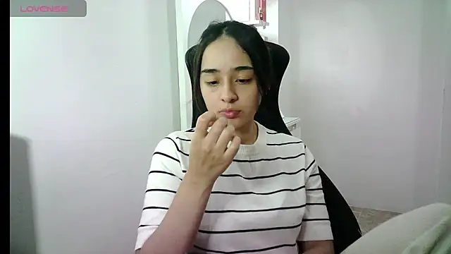 Snapshot of aineangeel chatting on June 26, 1:33 am aineangeel online show from June 26, 1:33 am