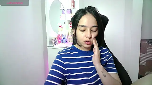 Snapshot of aineangeel chatting on June 14, 2:24 am aineangeel online show from June 14, 2:24 am