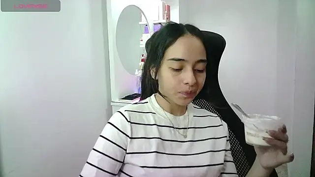 Snapshot of aineangeel chatting on July 23, 12:46 am aineangeel online show from July 23, 12:46 am