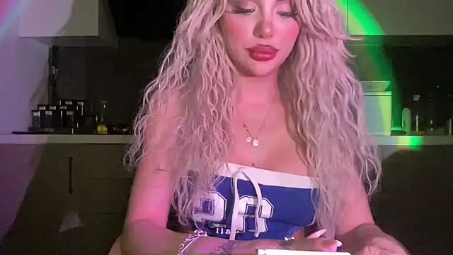 petitebeauty online show from March 11, 8:14 pm