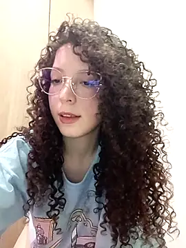 Snapshot of bluelen chatting on November 15, 6:50 am bluelen online show from November 15, 6:50 am