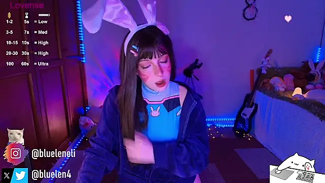 bluelen online show from April 4, 10:11 am