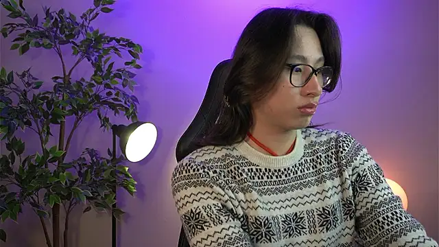 SrLuis18 online show from December 1, 11:21 pm