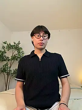 Snapshot of SrLuis18 chatting on May 23, 10:53 pm SrLuis18 online show from May 23, 10:53 pm