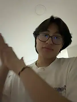 Snapshot of SrLuis18 chatting on June 29, 9:38 am SrLuis18 online show from June 29, 9:38 am