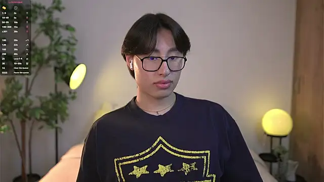 SrLuis18 online show from April 1, 10:50 pm