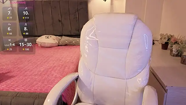 iam sofiia online show from November 1, 8:36 pm