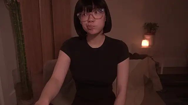 Snapshot of meganmei666 chatting on March 22, 1:32 am meganmei666 online show from March 22, 1:32 am
