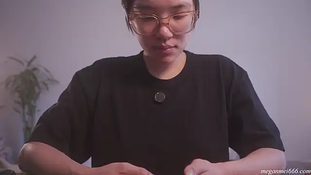 meganmei666 online show from April 14, 6:02 pm