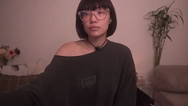 Snapshot of meganmei666 chatting on October 1, 1:55 am meganmei666 online show from October 1, 1:55 am