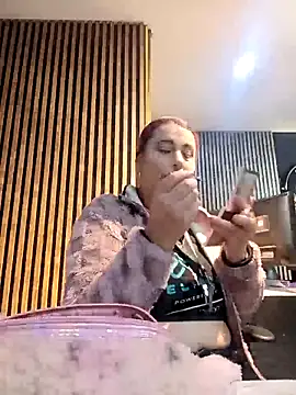 MarthinaBaker online show from April 15, 11:38 am