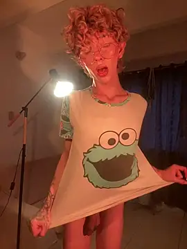 Snapshot of lyamthommpson chatting on January 31, 9:02 pm lyamthommpson online show from January 31, 9:02 pm