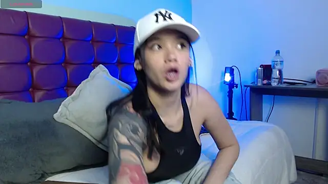 megan lover online show from November 7, 2:16 am