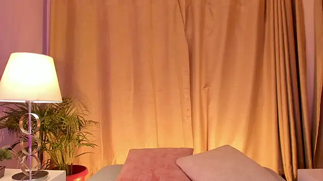 Snapshot of Brann_tadzio chatting on September 20, 11:10 pm Brann tadzio online show from September 20, 11:10 pm