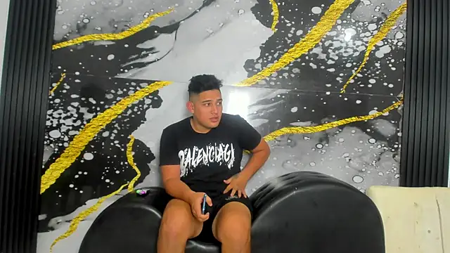 sweethot    online show from September 26, 1:29 pm