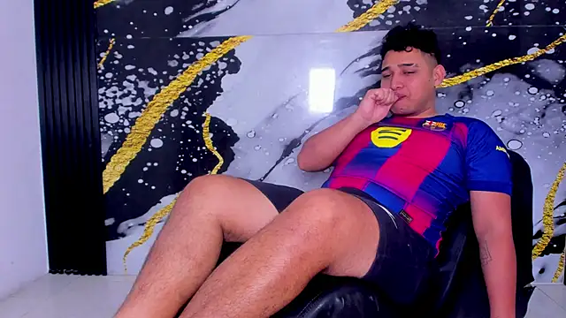 sweethot    online show from September 28, 2:02 pm