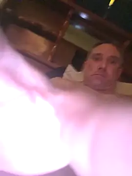 LIQRLOVR online show from February 28, 1:33 pm