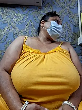 Snapshot of kunjan789 chatting on September 22, 6:14 pm kunjan789 online show from September 22, 6:14 pm